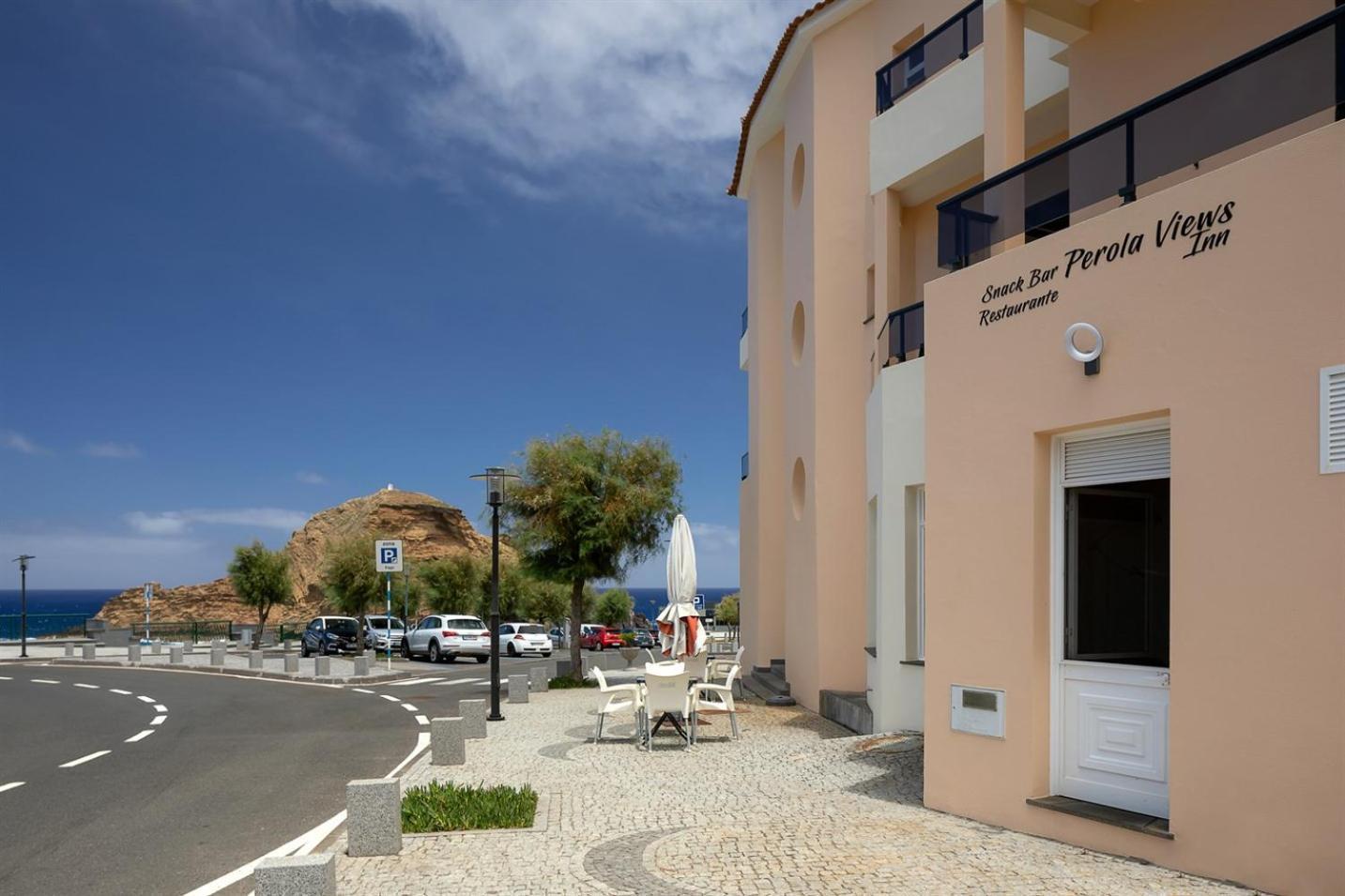 Perola Views Inn By Madeira Sun Travel ポルト・モニス エクステリア 写真
