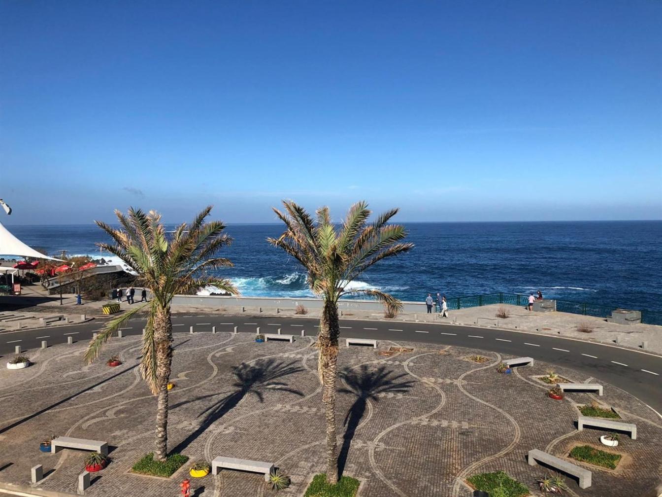 Perola Views Inn By Madeira Sun Travel ポルト・モニス エクステリア 写真