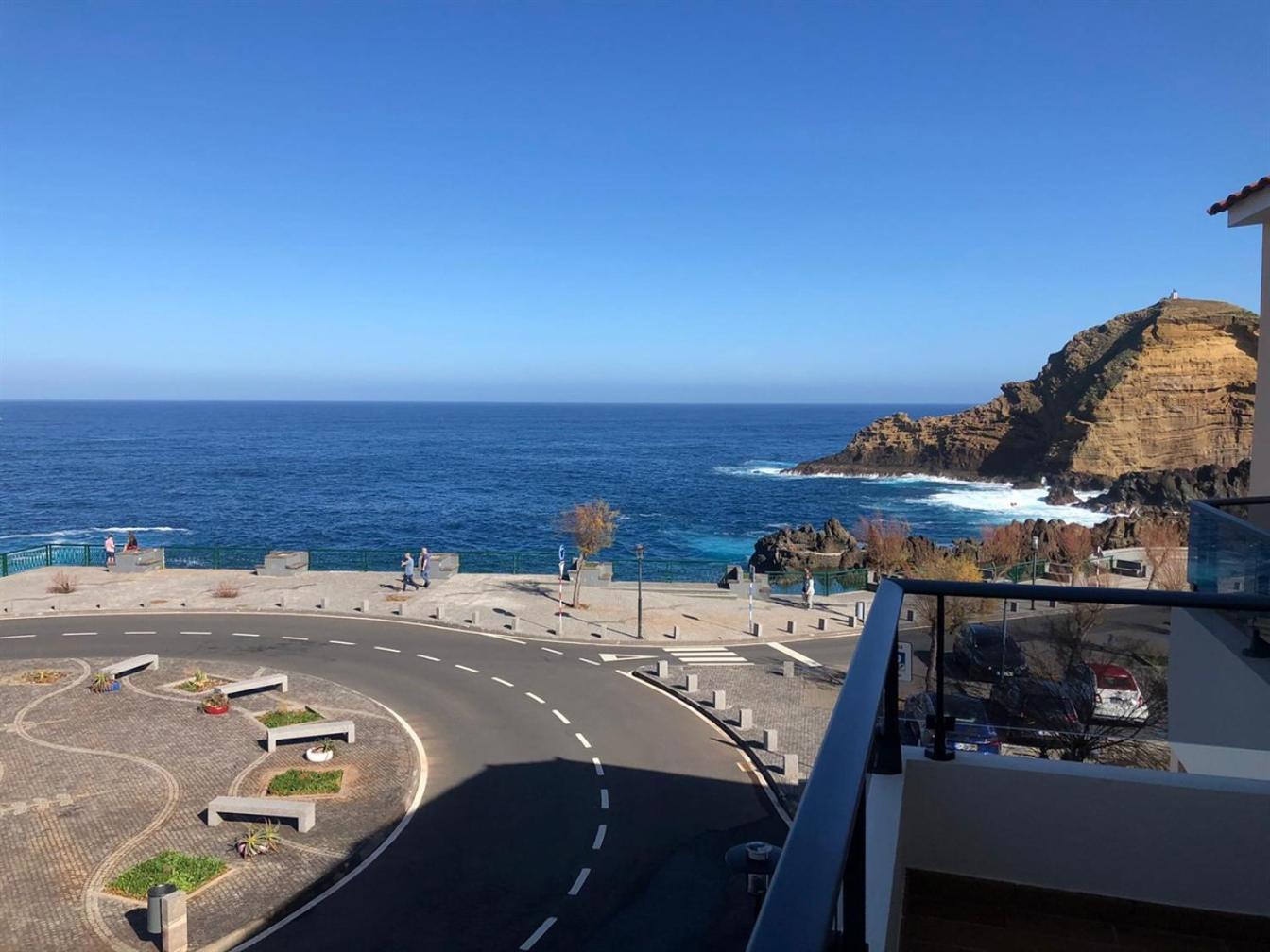Perola Views Inn By Madeira Sun Travel ポルト・モニス エクステリア 写真